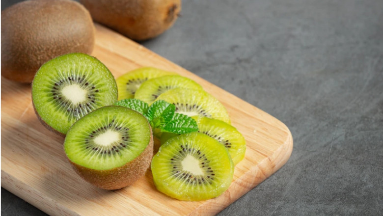 Kiwi Fruit Nutritional Benefits and Possible Side Effects